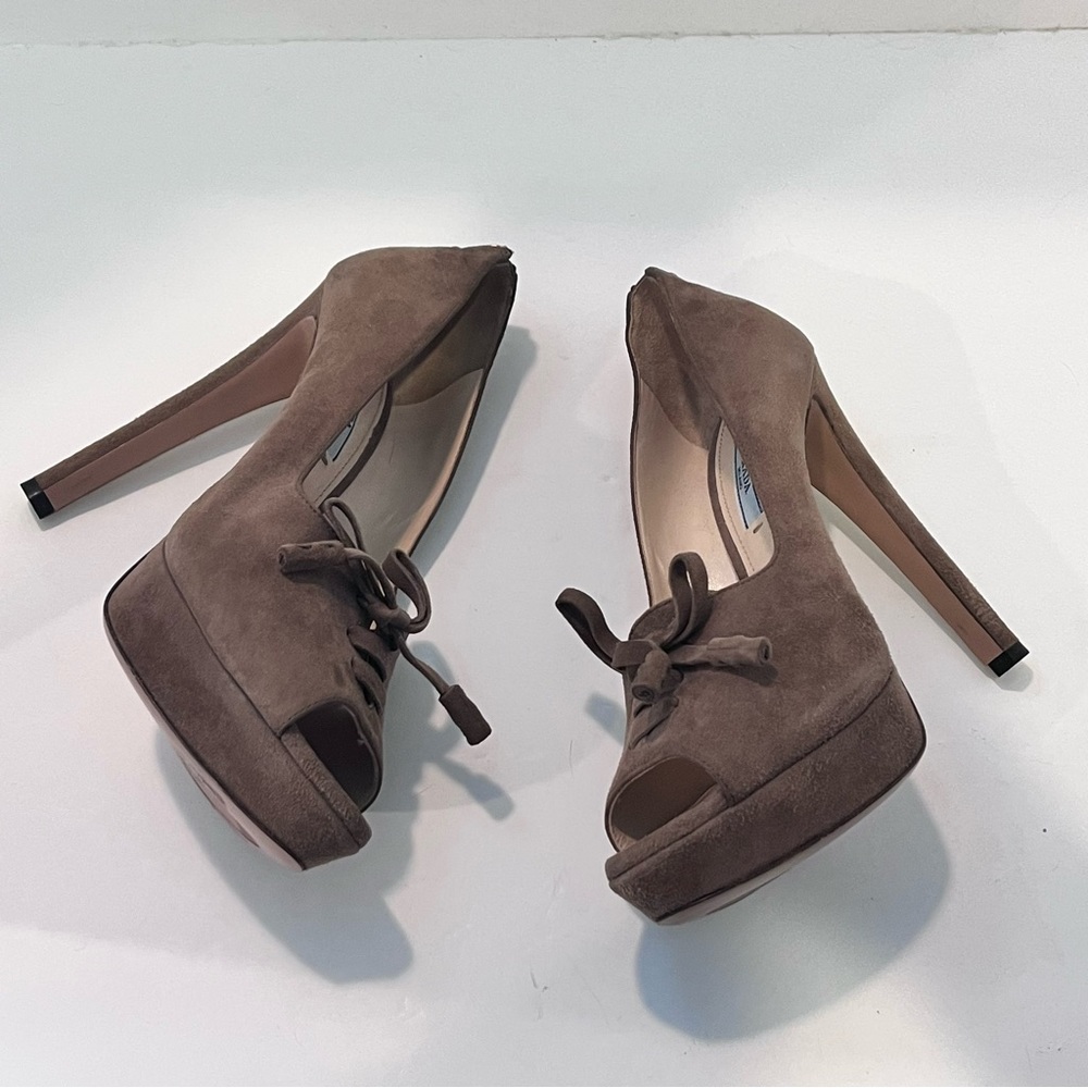 Prada Women’s 39.5 Brown Leather Suede Peep Toe High Heel Pumps - Picture 14 of 16